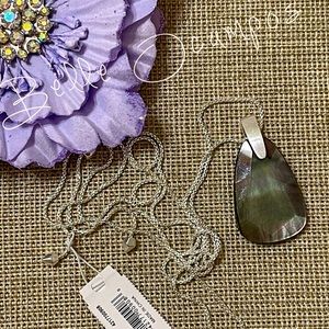 Kendra Scott Maeve necklace